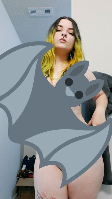 Check out my first post on my OnlyFans! Heres a sneak peek. ⚰ https://t.co/oH0QErm7yv<a href="/tag/live"class="tags"><span>#live</span></a><a href="/tag/chaturbate"class="tags"><span>#chaturbate</span></a>