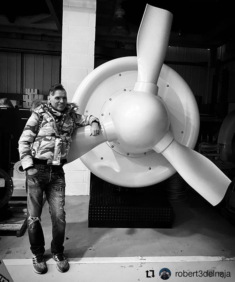 ecotricity's tweet photo. We love this image from @MassiveAttackUK very own Robert Del Naja, of our founder, @DaleVince with the thing that started it all ๐โ #Windmill @Ecotricity #GreenEnergy #BritainsFirst #GreenRevolution #ClimateAction #MassiveAttack #Ecotricity #DaleVince https://t.co/q4VQpDxNG7