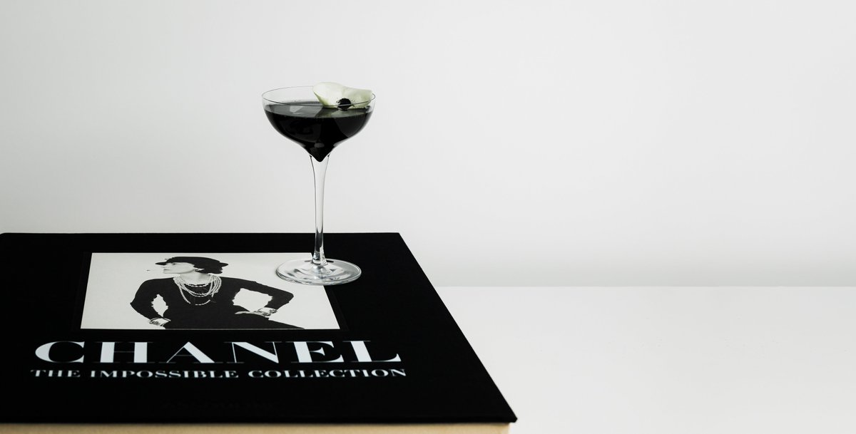 edwardianMCR's tweet photo. A Tribute to Chanel: join us for an intimate and exclusive evening on 11th March from 6:30-8pm in The Library curated by Assouline #TheLibraryAssouline: 
https://t.co/xe0sfX6Nji https://t.co/qPF6mNce8b