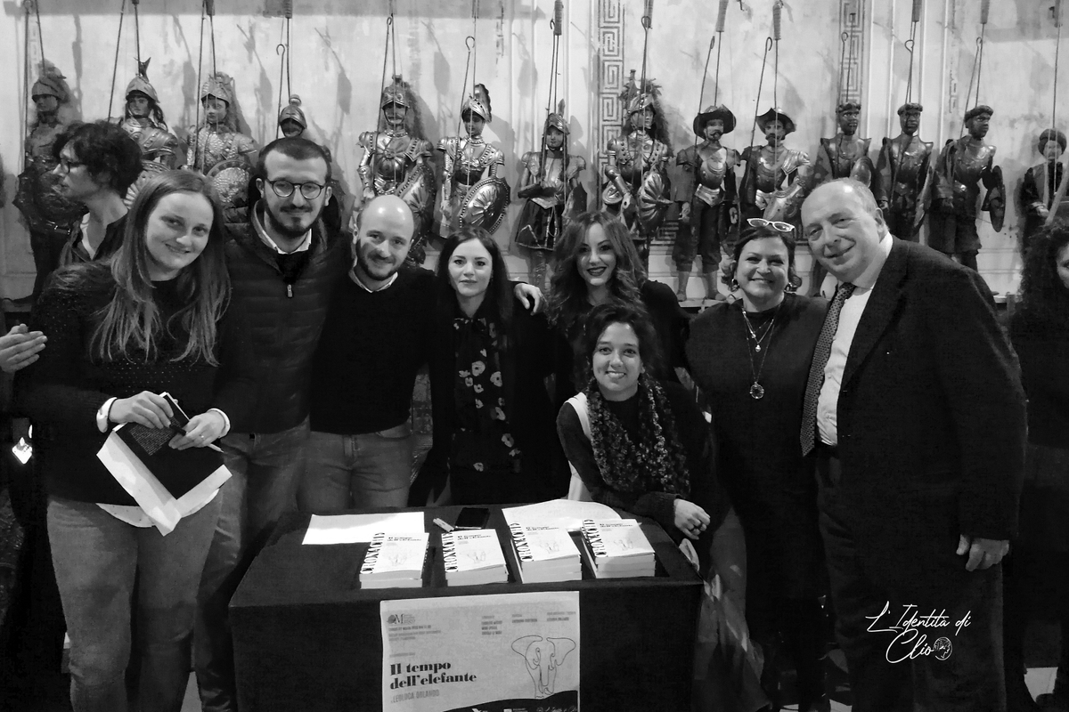 ale88tusa's tweet photo. "Il tempo dell'elefante" di @LeolucaOrlando1, la presentazione ieri al @MuseoMarionette di #Palermo.

@UnipaPress @IdentitadiClio @unipa_it https://t.co/Eo6sSvnCDL