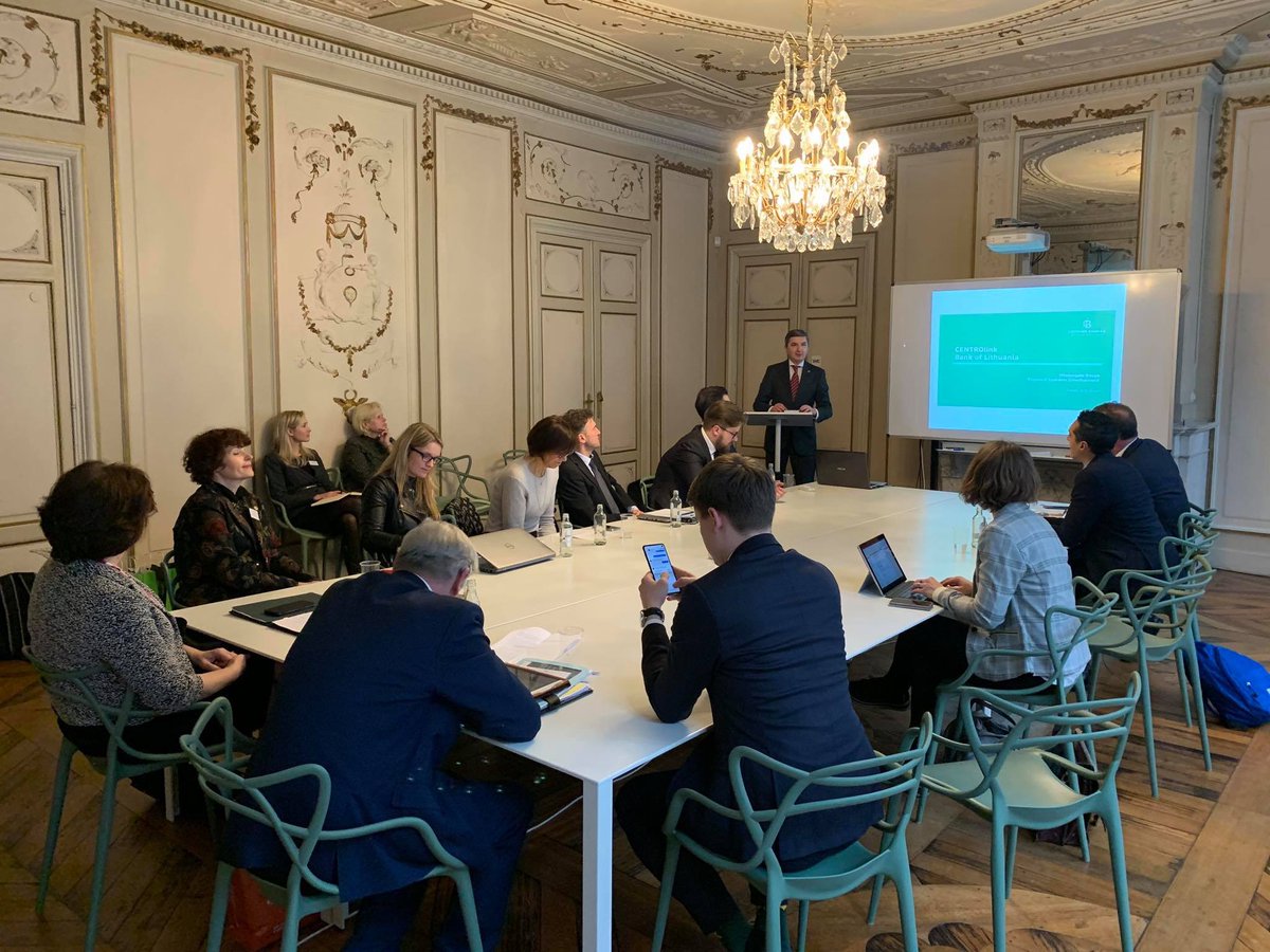 Darius_Gaidys's tweet photo. Pitching Lithuanian #fintech at a roundtable with key actors of #fintech community of Wallonia. @Wallonia_BE #Namur #DigitalLithuania #DigitalDiplomacy https://t.co/tpxs3p4cIc