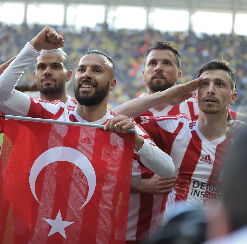 DSClaudemir's tweet photo. Hey @SivassporKulubu , Glad to be here ❤️ https://t.co/ni7T3UhCmQ