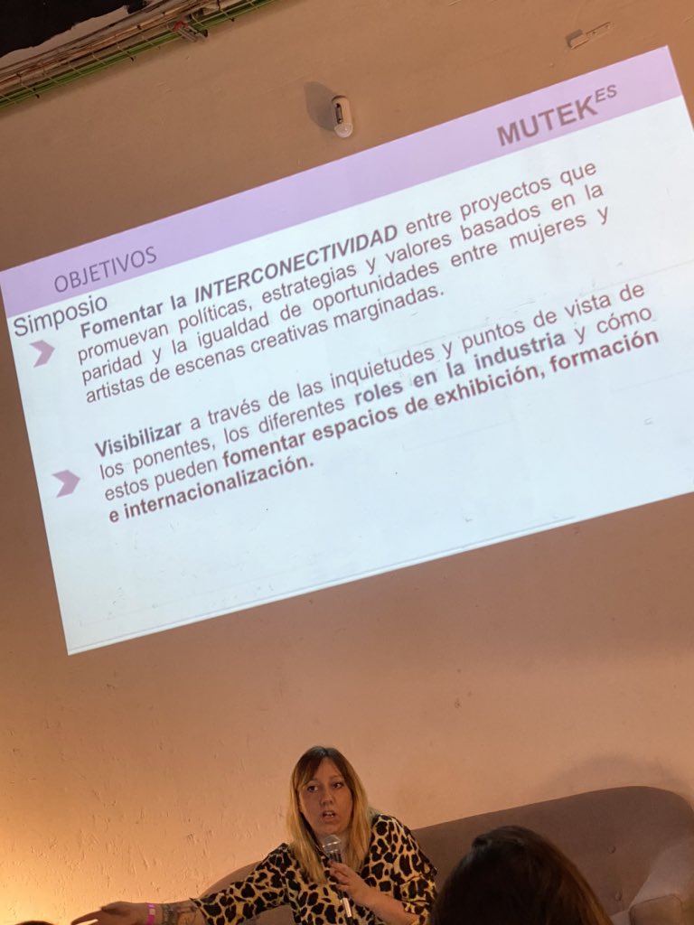femnoise's tweet photo. Interconectividad como herramienta de empoderamiento de creadoras y cambio cultural. Felicitaciones @MUTEK_ES y @Pcomunicaciones por este primer simposio ! #mutekbcn https://t.co/QenatzCO3q