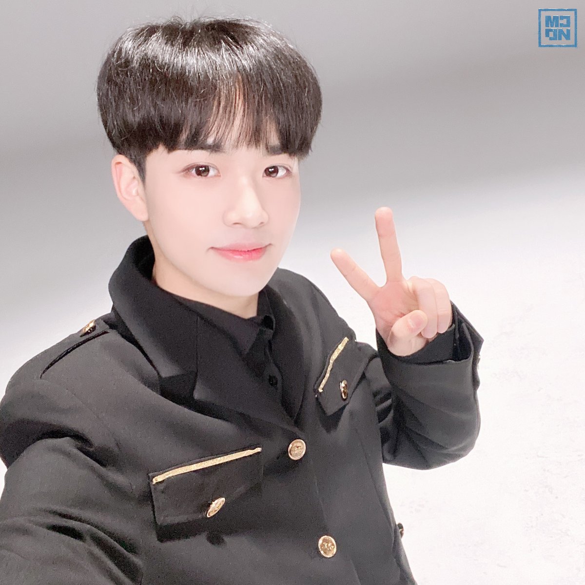 McndOfficial_'s tweet photo. ⚠시력 주의⚠

사진을 보는 순간 너무 빛이나 실명될 수 있으니 조심하시길 바랍니다🕶

#캐슬제이 #Castle_J #빅 #BIC #���재 #MINJAE #휘준 #HUIJUN #윈 #WIN
#into_the_ICE_AGE #ICE_AGE https://t.co/4BXlyUieRT