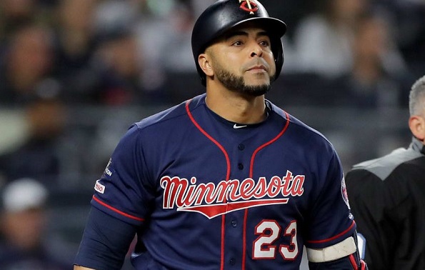 PepeBeisbol's tweet photo. Media venezuela hace eso....
RT @Parraga_LVBP: Faltan solo 23 dias para el #OpeningDa de la #MLB estàn todos invitados, menos los que cuelgan ropa en las ventanas de sus apartamentos, esos NO estàn invitados!!!
#FelizMartes 🇻🇪😉 https://t.co/8hSL4B3BvG