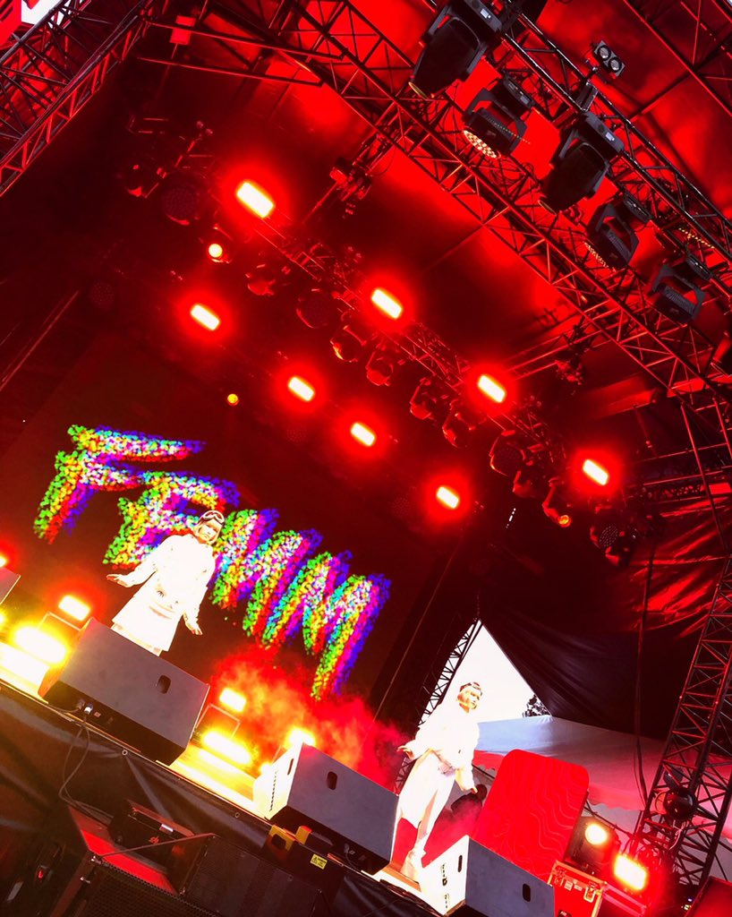 FEMM____'s tweet photo. Snow machine was sooooo cool ✨
FEMM rocking snow border style🏂⛷🎿 Thank u @SnowMachineJPN 🗻✨👭🏻WT

#femm  #snowmachinejapan #snowmachine #Hakuba #Nagano #iflyer https://t.co/tz9Mhq8nrS