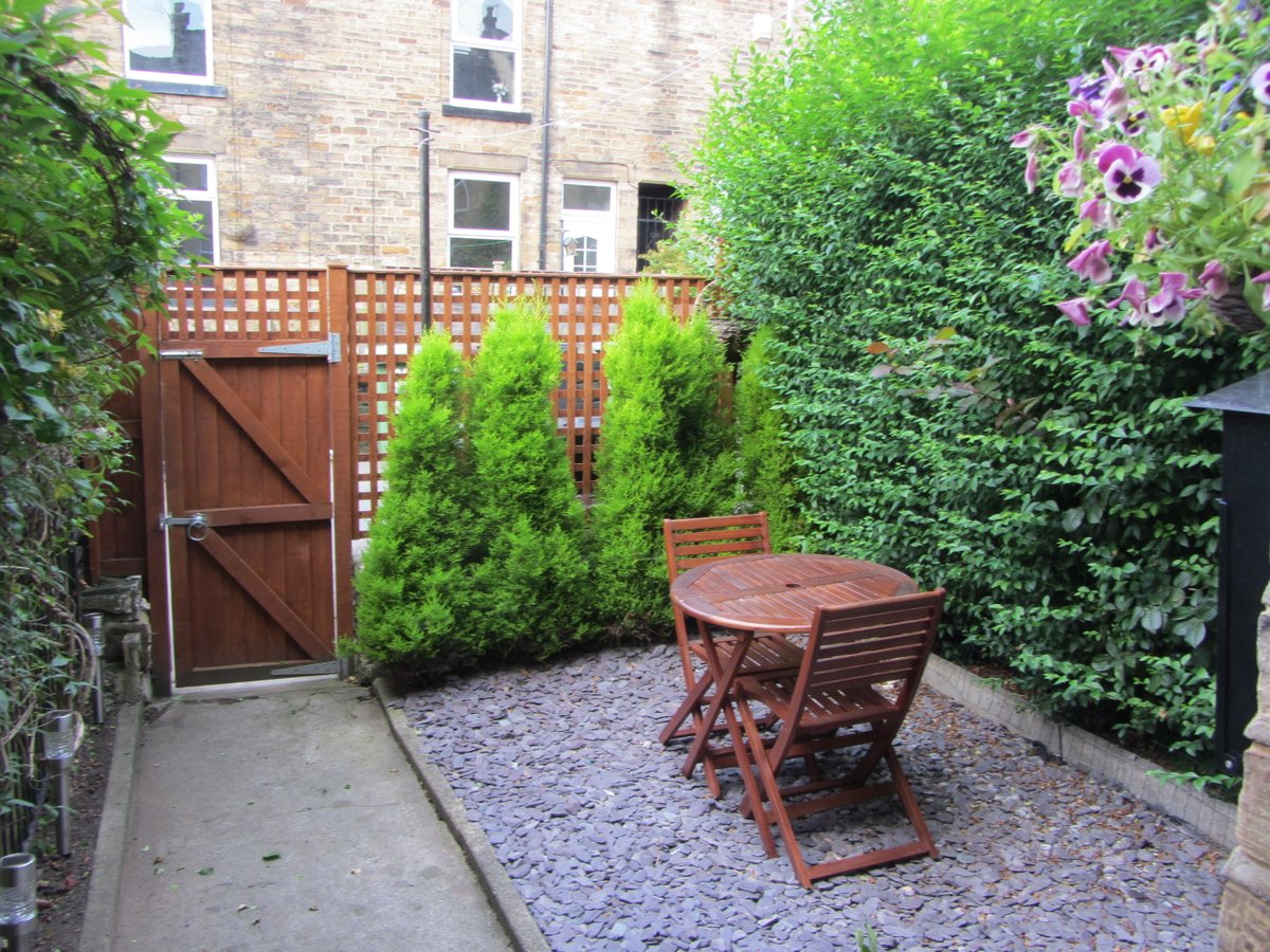 SWresidential's tweet photo. TO LET - A fantastic opportunity to rent this 3 BED TERRACE in the popular location of RODLEY. https://t.co/kFWrTZtUKK https://t.co/6TiPEcwjBs