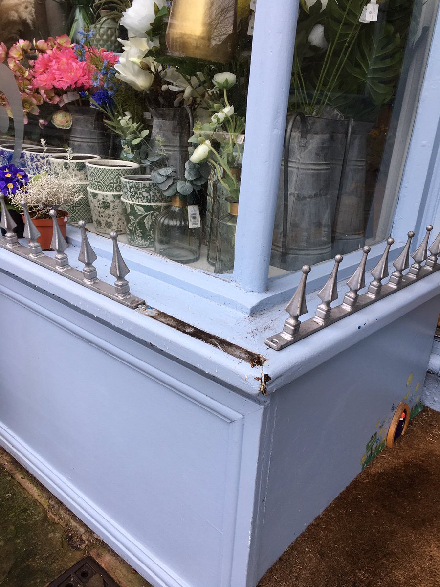 Blue Door Flowers tweet media