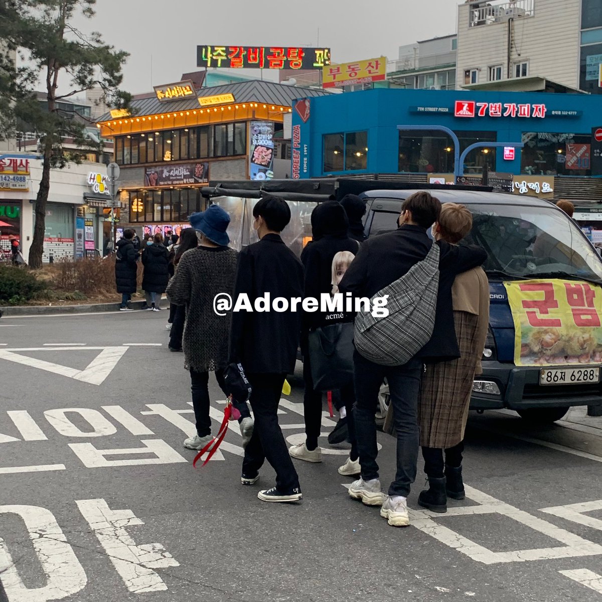 HYUNSUKISM's tweet photo. happy anniversary to this moment wherein they proved us their strong friendship despite the separation and the unclear future. They were so brave to hold onto each other until the end and showing us, mates, that we aren't the only one standing for them, but they stand for us too. https://t.co/XTFGZkd9qX
