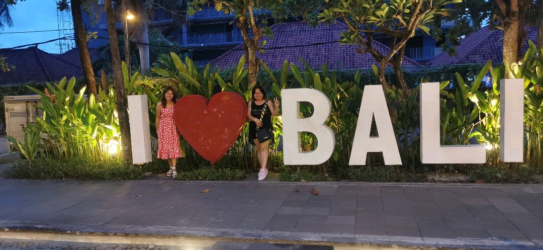 Jess_Alcock's tweet photo. I'm at Seminyak Square in Badung, Bali https://t.co/ShMlZofDUV https://t.co/lYegnDgXr6