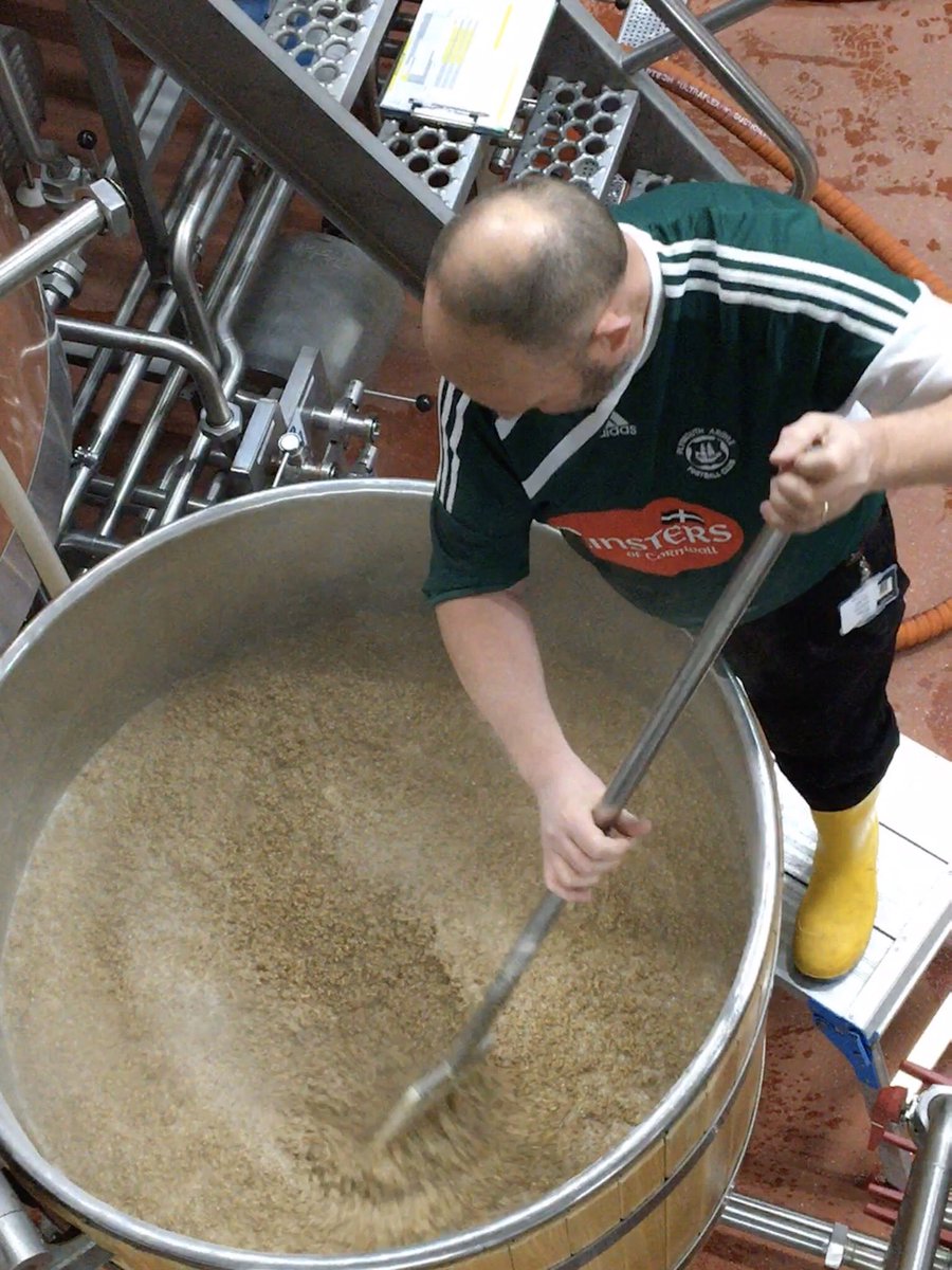 roborton41's tweet photo. So, today is a special day @StAustellBrew. Barry’s final brew! ‘Green Army’ 4.5% English Pale Ale made using Pilgrim (see what we did their @plymouthargyle😜), Sovereign and Endeavour hops! I trust he’ll be in to skim it at the weekend... 43 years incredible service and loyalty! https://t.co/dwXfUX2QFo