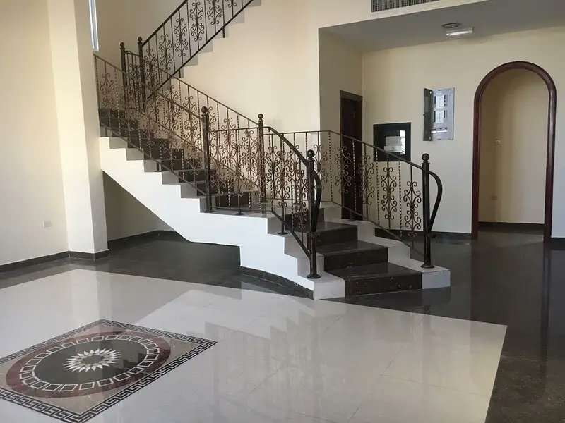 Venithco's tweet image. Beautiful Luxury 4 Bed Room Villa For Rent.
💰 AED 140,000 Yearly

4 Bedrooms,  5 Bedrooms, Area 5,000 sqft, Location, Shakhbout City (Khalifa City B)

For more detail and viewing please contact us
☎️ 025566002
#abudhabi #realestate #emiratebusiness #abudhabirealestate #uae