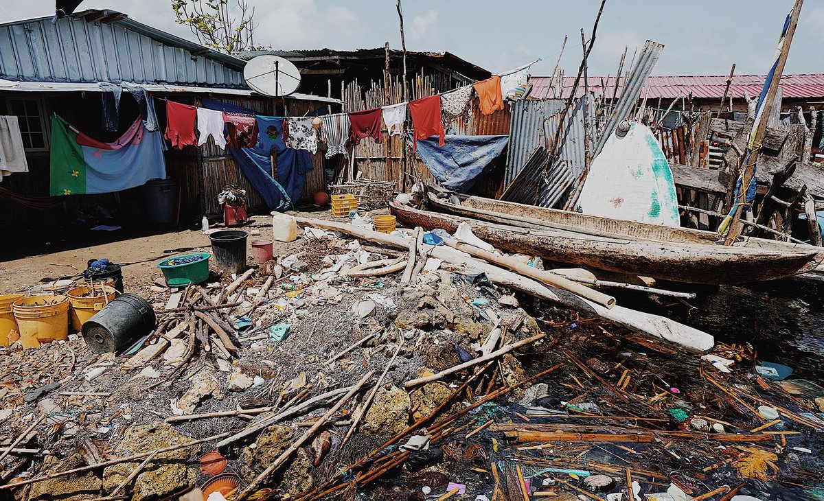 OceaniaEMA's tweet photo. Las islas de Guna Yala son un ejemplo a pequeña escala de la problemática global de gestión de residuos. https://t.co/rmezAVXatH