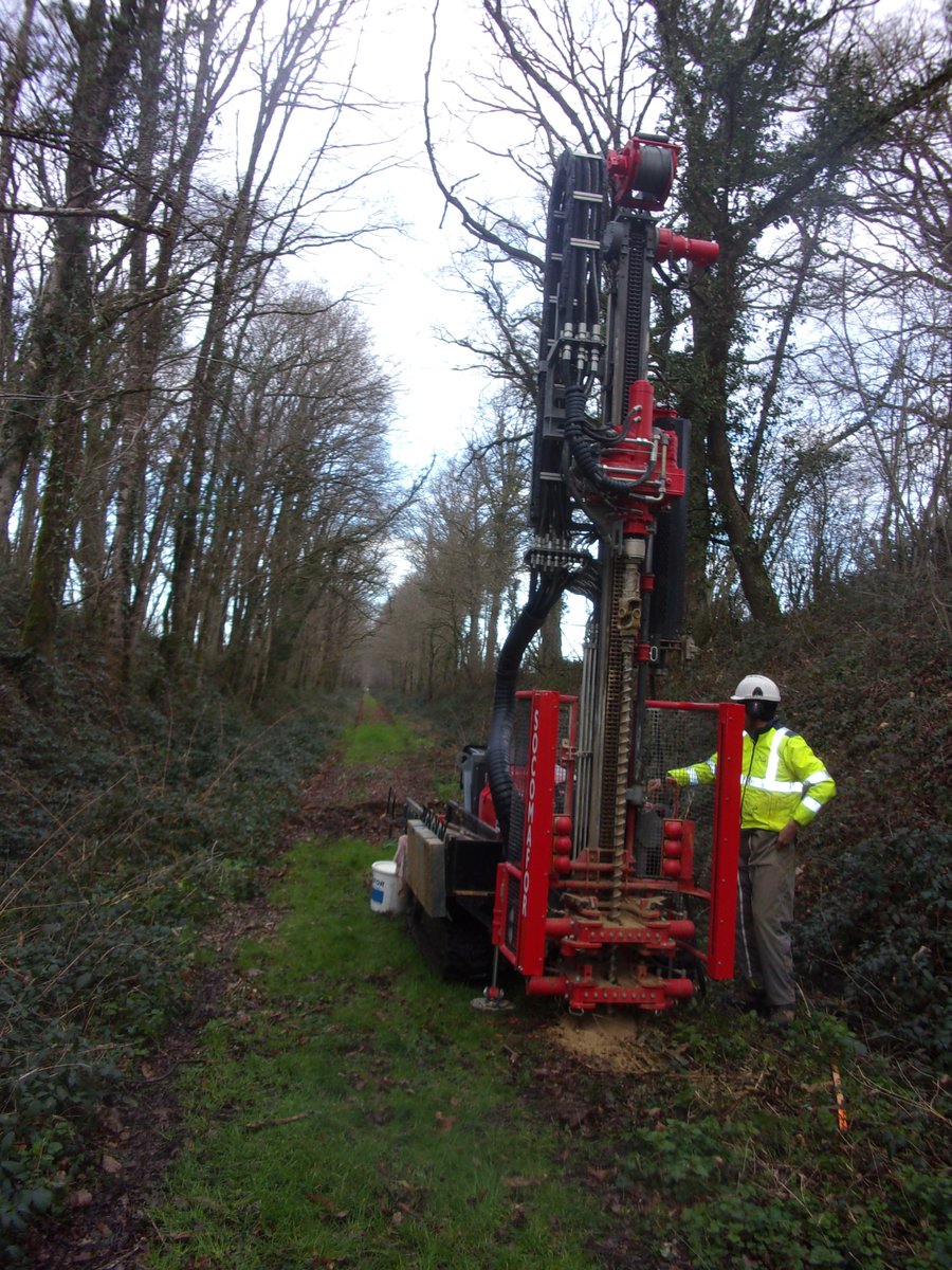 TransPod_Inc's tweet image. Geo-technicians from ALIOS in work to kick-off the construction of our #hyperloop test facility in Droux near @VilleLimoges87 in #France.
More to come with @sadecgth @EDFofficiel and REC Architecture, stay tuned!!!
