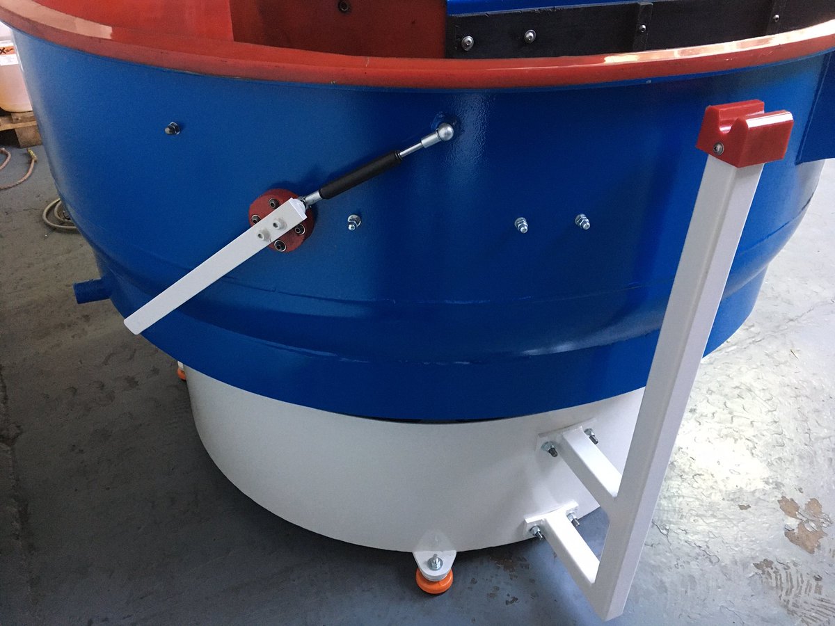 PDJVibroLtd's tweet photo. Before and after for a refurbished vibratory bowl finisher. https://t.co/0YigcT1utH
