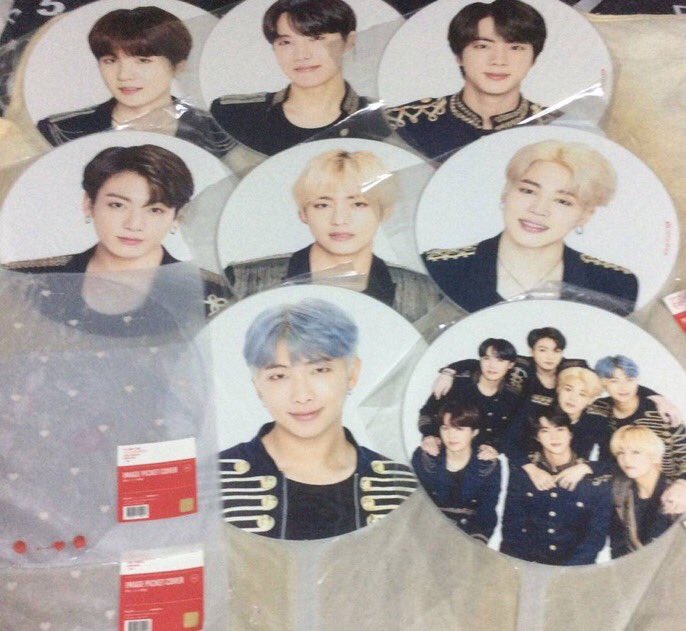 BTS07521335's tweet photo. 🎁プレゼント企画🎁

BTS全メンバー８枚セット 
うちわをプレゼント！！

🌸応募方法🌸
フォロー＆RT

🌸期間🌸
3月5日 23:59
（3月7日発送）

🌸当選人数🌸
         1人

★応募条件を満たした方��抽選対象にします！！

#BTS  #プレゼント https://t.co/U7lTR0yiBh