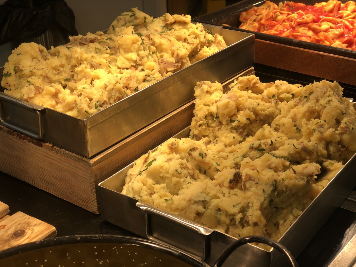 StSwithunsFood's tweet photo. Welcome to National British Pie week!   We have hearty turkey &amp; ham pie  with crushed potato and chives. For the veggies we have root vegetable &amp; bean cobbler! @StSwithunsLetts @juliebibby7 @ChartwellsIndSG @StSwithunsGirls https://t.co/ltADIxHhsA