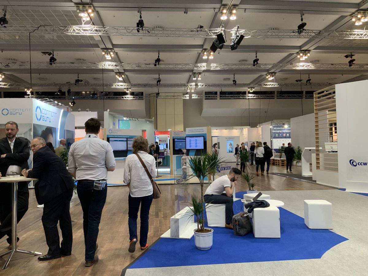 ko3punkt0's tweet photo. Wenn du nach agilem Arbeiten gefragt wirst und dich darüber austauschst, wie Vertrieb und Kundenservice besser zusammenarbeiten können #CCW2020 #ilike https://t.co/SnORFMNaZ9