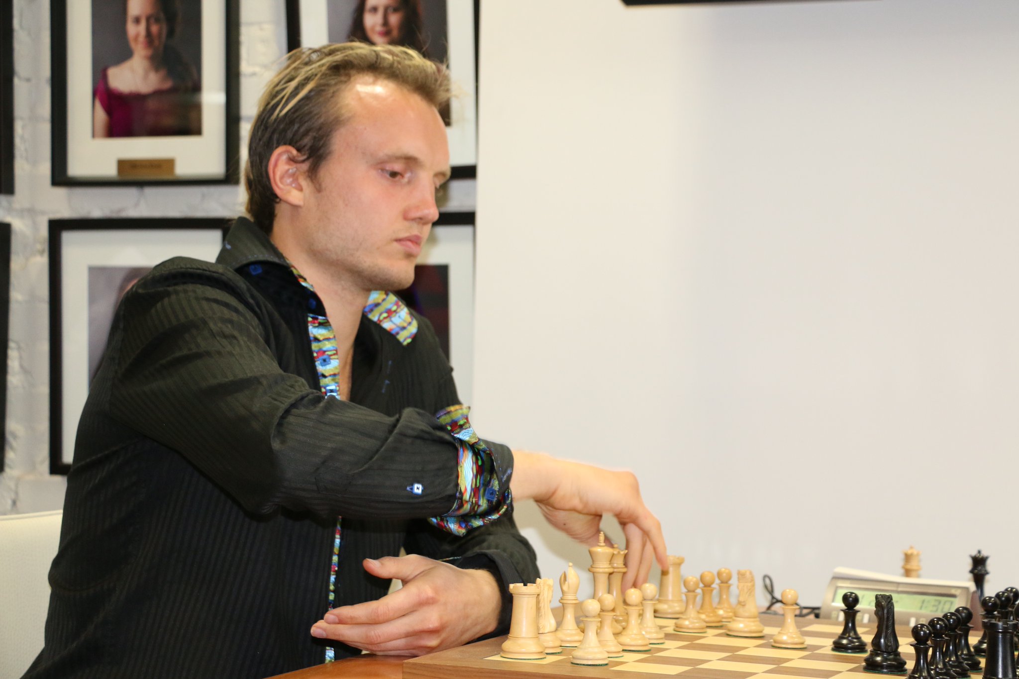 Chess grandmaster Timur Gareyev playing a 10 person blindfold