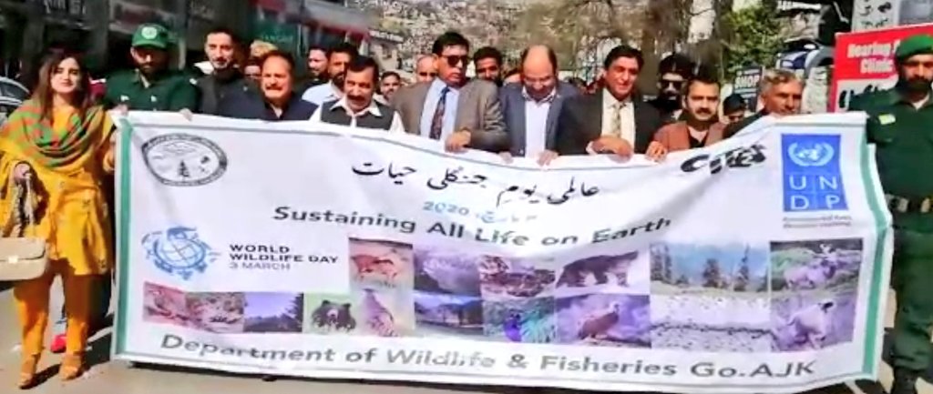 ishfaqajk's tweet photo. #WorldWildlifeDay observed in Muzaffarabad #kashmir
Minister wild life Nasir Dar says wild life also #suffering due to #indian #agression on line of control(loc). #Fence on loc is also #deviding the #animals of both sides disturbing the #migration #system of animals. https://t.co/kYvivZGWVb