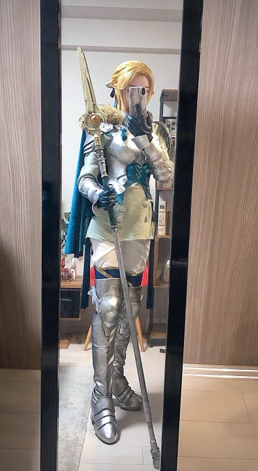⚠️宅コス

5年後イングリットちゃん〜ルーンも地味に作ってました?
もうちょっと手直し必要だけどなんとか着れて一安心…… 
