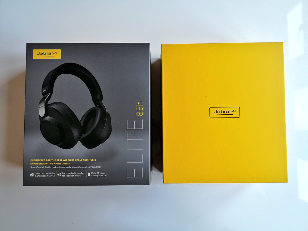AdoDreamtLuna's tweet photo. Next up from @TheInsiders_UK are the #Jabra Elite #85h
While I already have some on ear #Philips noise cancelling headphones, I've always wondered if over ear would filter even more noise out 🤔
Premium price & the packaging doesn't disappoint 👌
#Jabra85h #NoiseCancelling https://t.co/xvjK2nD0Bf