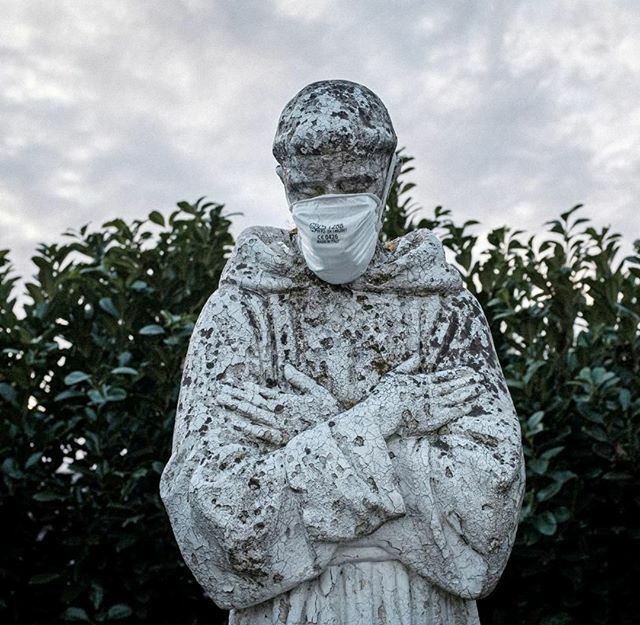 buff.ly/2TgQPOG⠀
Quarantäne in Norditalien: Fototagebuch aus der Roten Zone - <a href="/WELT/">WELT</a> @marzio_toniolo <a href="/reuters/">Reuters</a>⠀
⠀
#corona #italia #covid19 #photography #fotografia ift.tt/2PI3urv