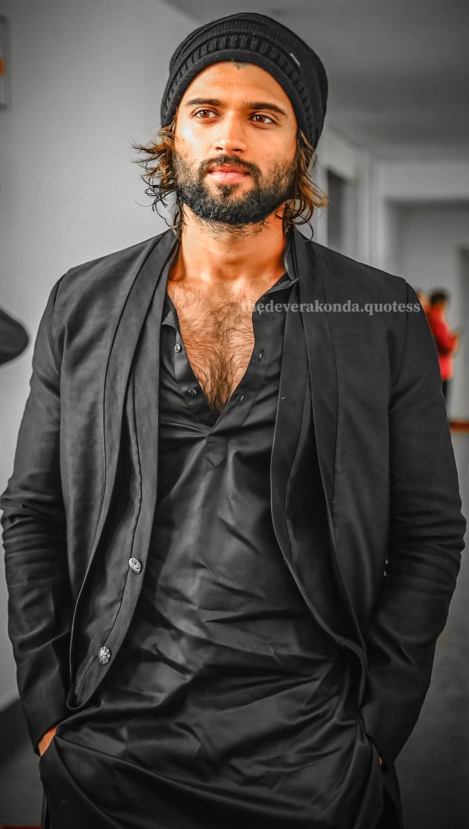 HEROVIJAY9's tweet photo. విజయ్ దేవరకొండను కొత్త యాంగిల్ లో చూపించనున్న పూరీ
source: NTV
https://t.co/3lsCZ5CFLo https://t.co/Clx9Upny6i