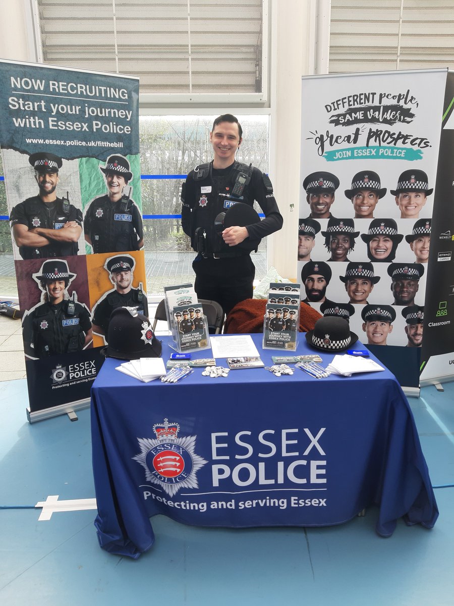EP_Careers's tweet photo. We're here at @SouthEssexColl in Southend speaking about all the exciting careers available at Essex Police! PC Moss-Robins is here to answer any questions about the role! #FitTheBill #MyOtherLife https://t.co/d5ozDak0jb