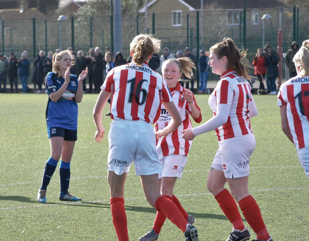 CTWomenFC's tweet photo. Some action snaps from the weekendβs derby day with Swindon!
.
Keep an eye on our Facebook page for even more later in the week!
.
π· courtesy of @WillLukerJourno
#CTLFC #CTFC #CTFCLadies #CTLadies #Cheltenham #CheltenhamTown #CheltenhamTownLadies...
https://t.co/5x0tQOEvPW https://t.co/LTXRzuWDnR