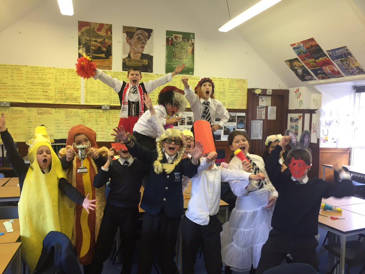 P6 🇩🇪 recreated the Cologne #Karneval last week - it was suitably crazy! #alaaf