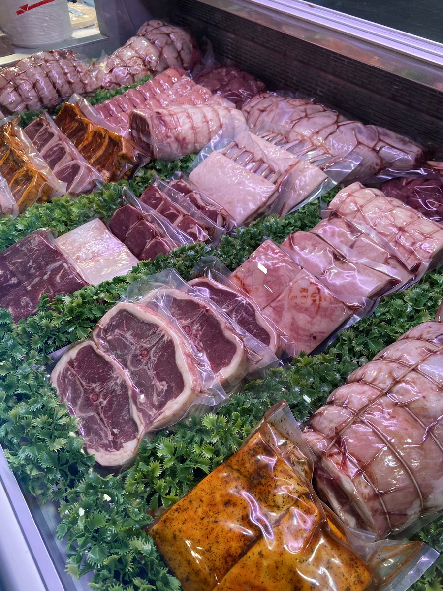 Our #dennisfamilybutchers have got a huge range of products here at our #pdtastefiesta 🥩 pop down to Tarka Tennis to see what they have to offer! 🎉  #foodfiesta #philipdennisfoodservice