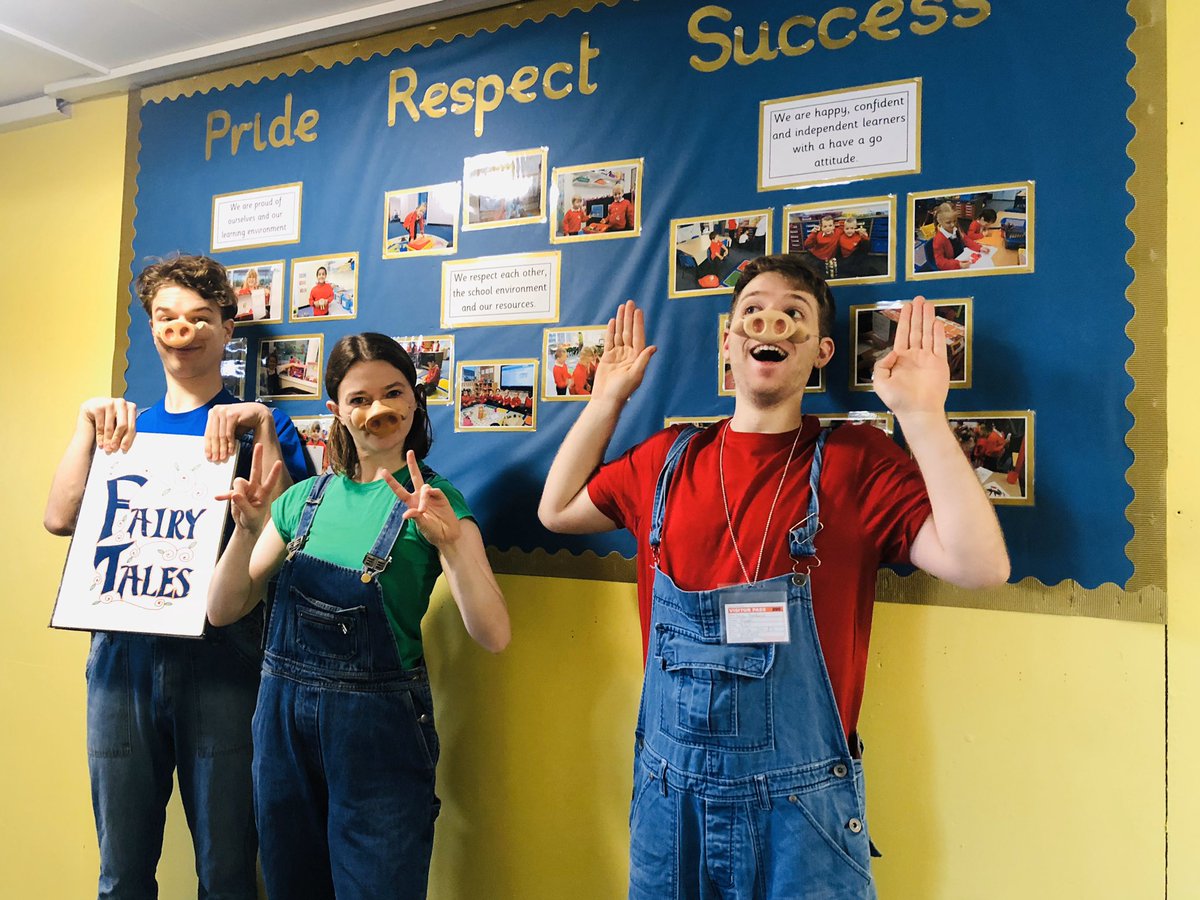 flosswright's tweet image. Great start to our @hobgoblintc_ Book Week tour. Lovely day yesterday at ‘Long Ditton Infant School’ and a great morning today at ‘Clarendon Infant School’. Thanks for helping us save Fairytale Land! 😊@gwlewthwaite @cd_loveless #bookweek #thegreatestfairytaleevertold