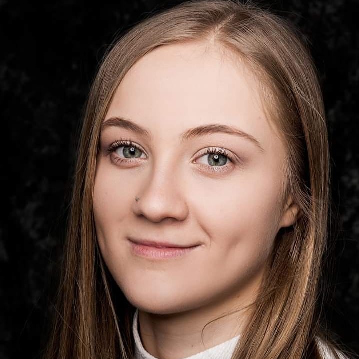 YAFTAUK's tweet photo. 🎉#Congratulations to #YAFTA #Agency #actor Hannah Waring who has secured another #audition for #BBCDoctors!! 🤩We wish her the best of luck as she visits #BBCElstree today! 🥳
Hannah studied #acting on our YAFTA 'Acting for #Screen' #Diploma: https://t.co/WU6I9ohS8P https://t.co/Ni5pAK9MrO