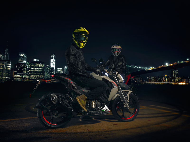 BikeBD's tweet photo. Benelli 165s !
Details: https://t.co/pSEbUmE3yw
#benelli #165cc #nakedsports #bike #bikelover #bikebd #biker #benelli165s #165s https://t.co/izWwQfO39R