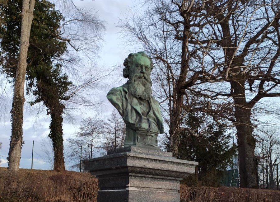 #competitions #ClassicalMusic After a very busy beginning of the year, the programm of the 2020 Brahms-competition is complete! 🎼

Head to brahmscompetition.org…/der-wet…/reglement-2020/ for more details.

The online registration will be available in the middle of march.