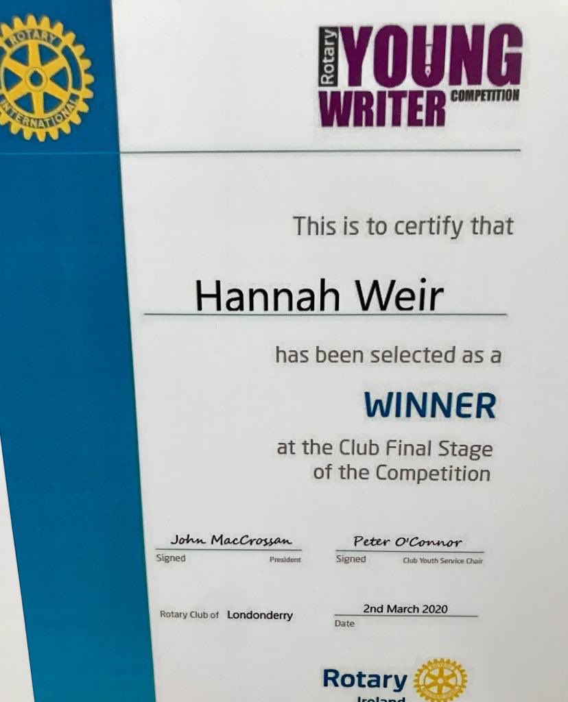 Y11’s Hannah Weir won the senior category of the Rotary Young Writers’ Competition. Yesterday, she attended a Rotary lunch to read her winning story and to receive her prize. She was accompanied by her English teacher, Mrs Alexander. What a wonderful achievement! @stmarysderry
