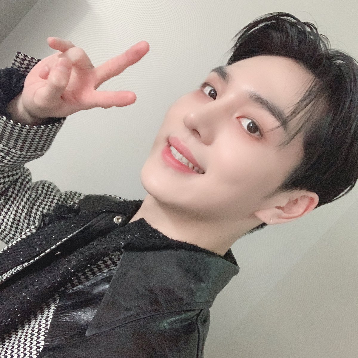 CUBE_PTG's tweet photo. [#키노] This is for real, for me Universe's the greatest there is
나한텐 유니버스가 최고야 알죠❣ https://t.co/SInctr1noo