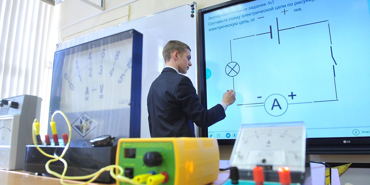 «МЭШ» и «Школа старшеклассников»: <a href="/MosSobyanin/">Сергей Собянин</a>  назвал приоритеты московского образования на 2020 год: mos.ru/mayor/themes/1…