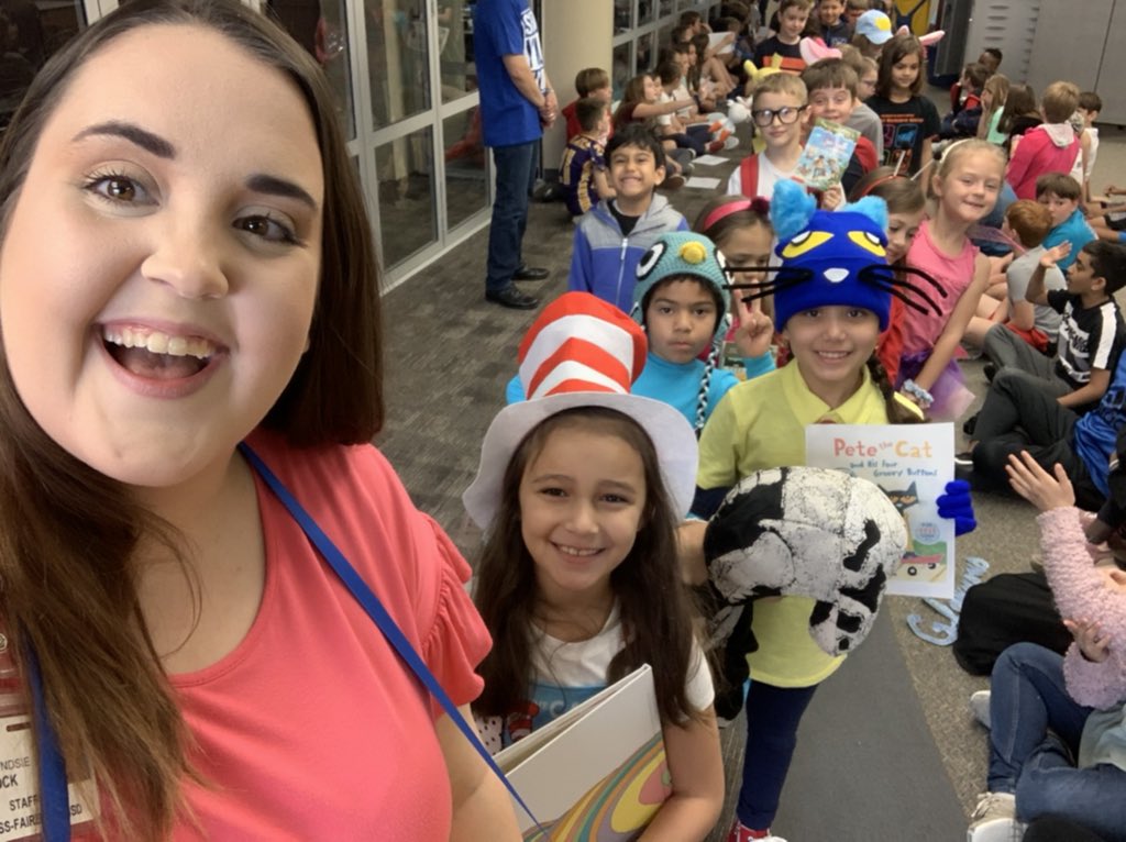 MrsBarcus's tweet photo. Happy Read across America Day! #bookcharacterparade #doctorsuessday @popepanthers https://t.co/JOF5uMy9pA