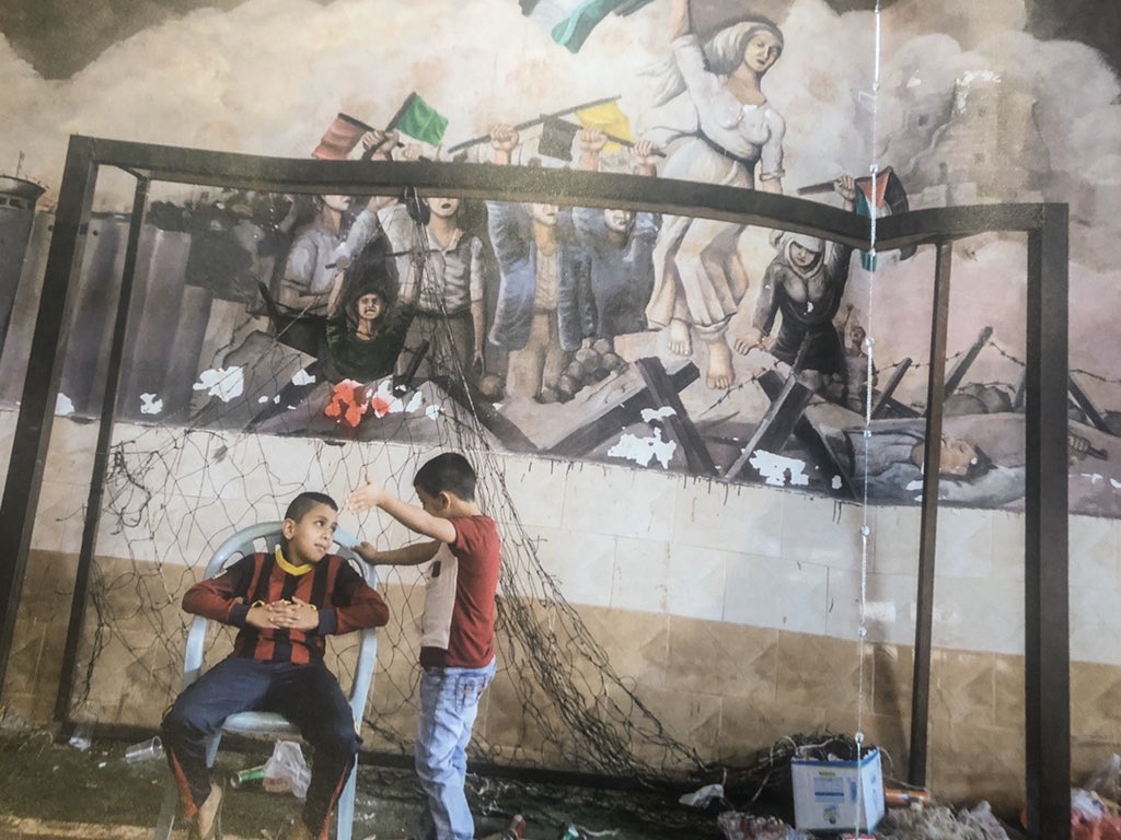 RaulRuizBenito's tweet photo. Fue un placer contar anoche en @ellarguero la historia de @MarkazTulk equipo de refugiados palestinos q ha vuelto a primera división. https://t.co/uQznPNMZuP