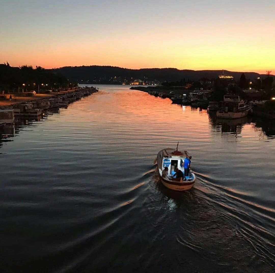 thisiscanakkale's tweet photo. Türkiye mutluluk araştırmasına göre Çanakkale en mutlu şehir seçildi. https://t.co/W1G8mlpju2
