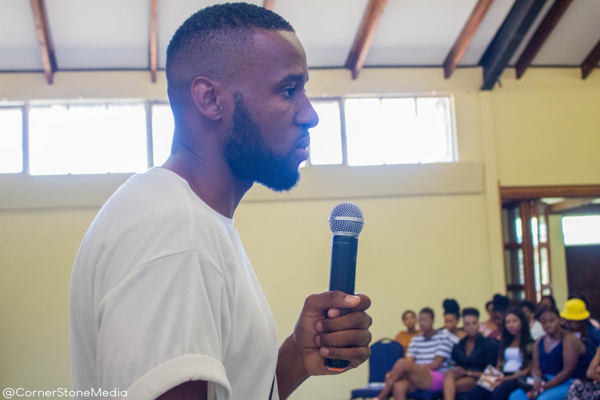 collabgensa's tweet photo. #DelayedPost @NhlanhlaNhlapo gave Emalahleni exceptional insight and advice on how to use the digital space as a creative in order to grow your chances in the creative industry.

#MpumalangaEntertainmentTakeOver2020 https://t.co/KoIZiNlD5i