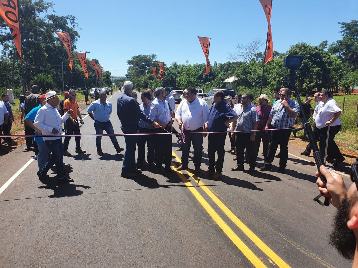 CCCSA13's tweet photo. Inauguración pavimentación Asfáltica Azotey - Kurusu de Hierro, seguimos apostando a las obras del Gobierno Nacional. https://t.co/uYMSeqRGT4