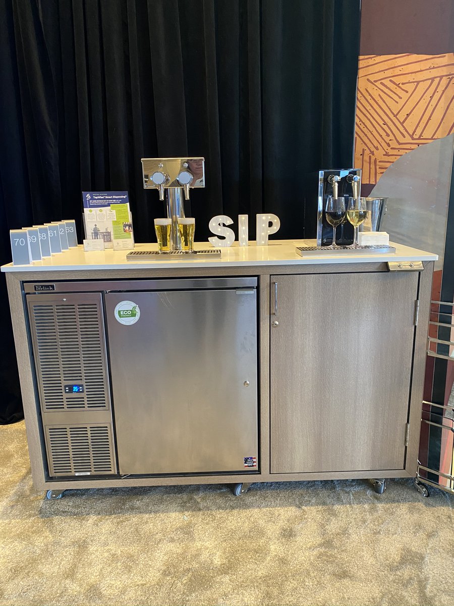 SestraSystems's tweet photo. We're pouring at @OracleFoodBev Connect. Stop by and see our integration with the Simphony Self-service kiosk! #OFBConnect20 #SmartDispensing https://t.co/G8zwOO8O1i