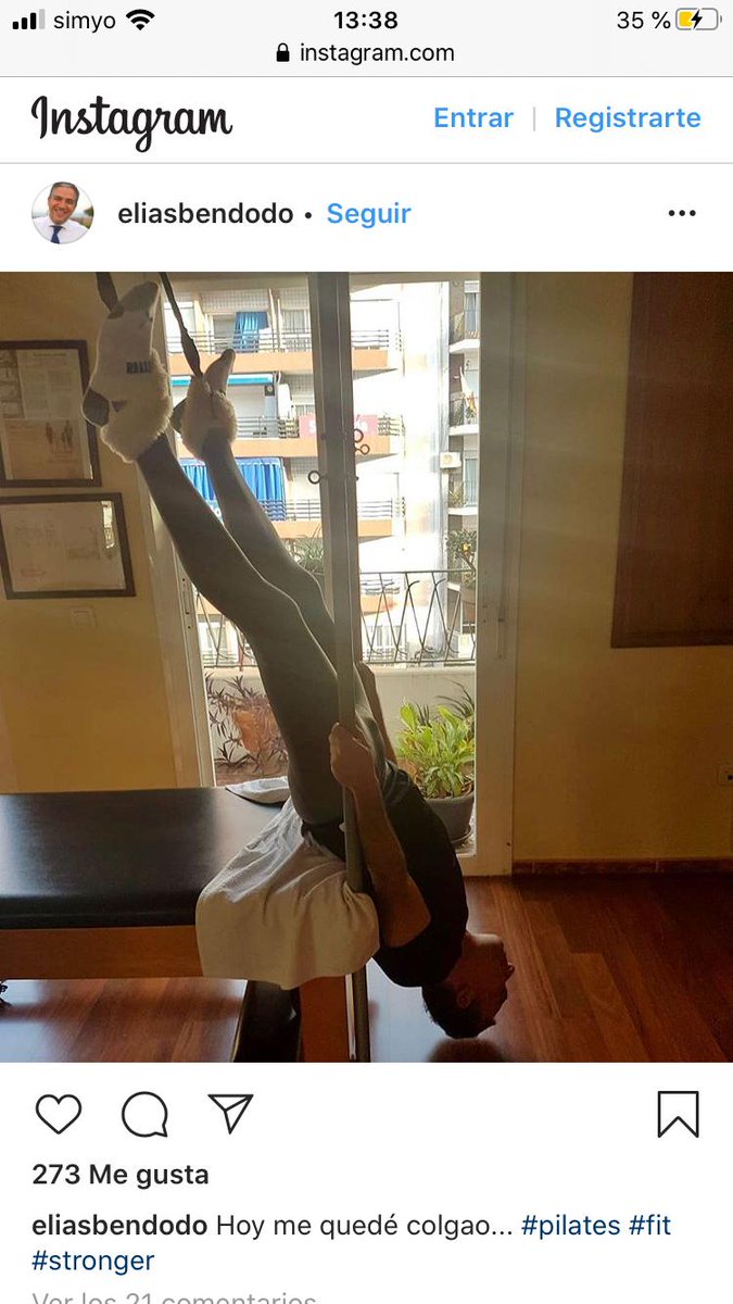 DefectoZoido's tweet photo. El gobierno del cambio es tener a @eliasbendodo haciendo pilates a las 13.00 horas. A tope de trabajo buscando cajas fuertes. https://t.co/YjTy55iNgs