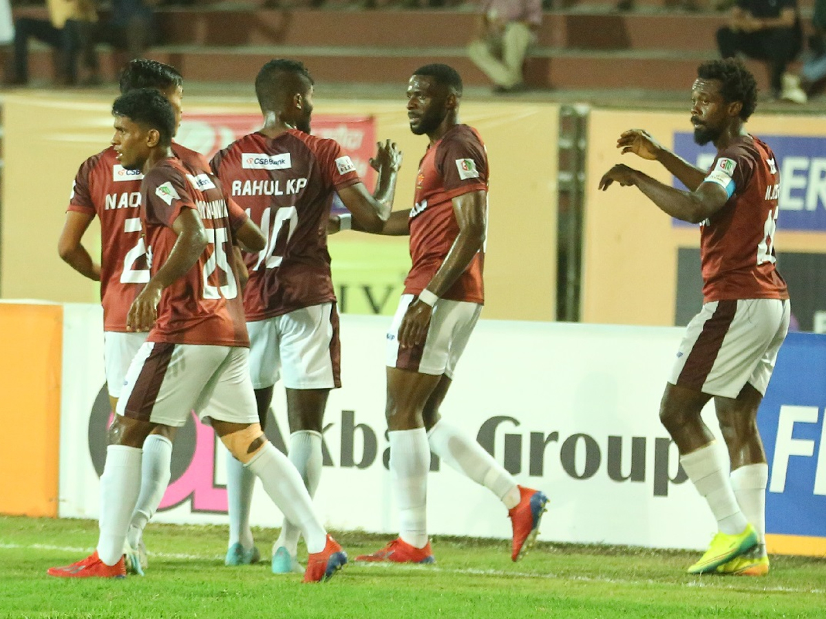 toisports's tweet photo. #ILeague #GKFCQEB
@GokulamKeralaFC hold @eastbengalfc to 1-1 draw
Read: https://t.co/jF59u1xXCg https://t.co/DqcDOZMulM