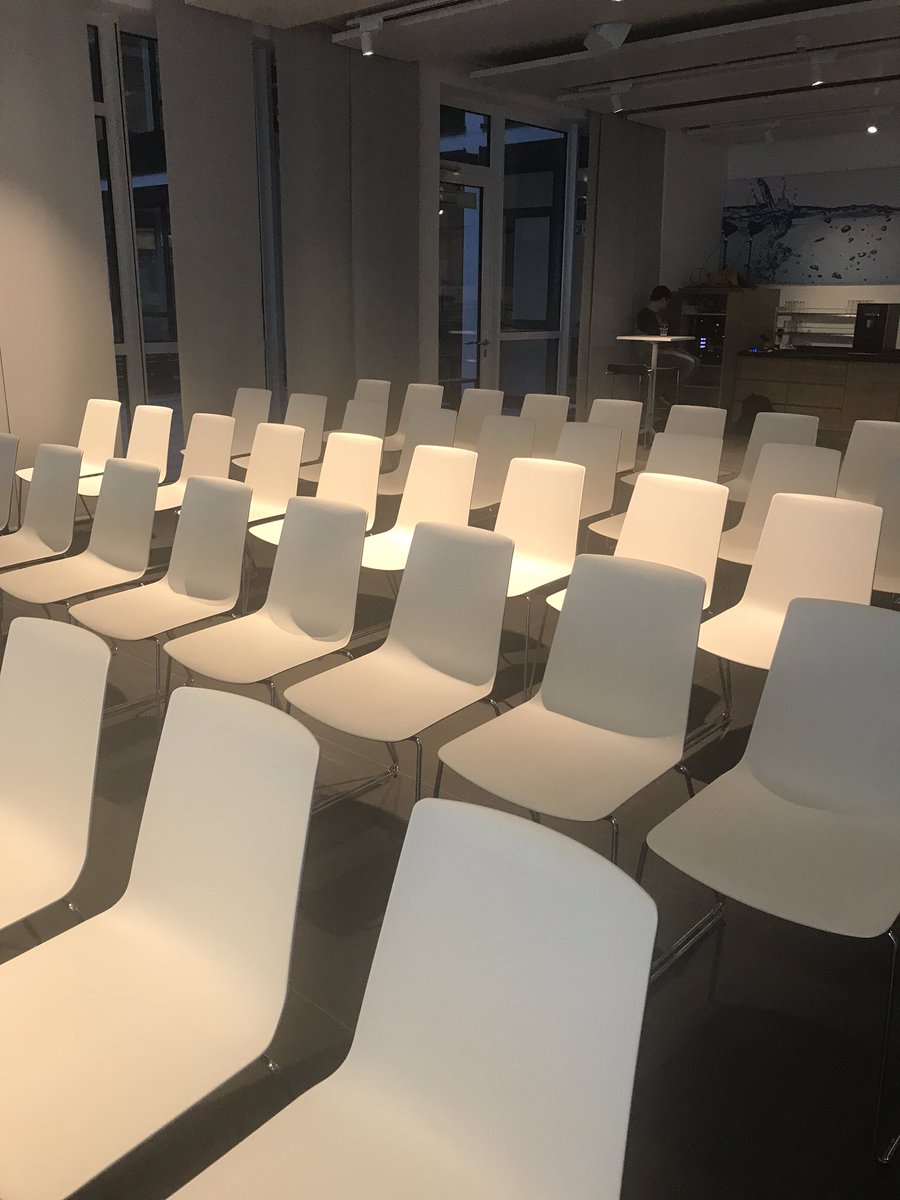 gd_women's tweet photo. Arrived at today’s #GlobalAfterwork location @MNet where Heike Leise and Nora Wittmeier will speak about the following topic: future of #digitization is fibre. Looking forward to see you all there. #GDWinMUC #GDWxMnet https://t.co/M1qgAjwyRZ