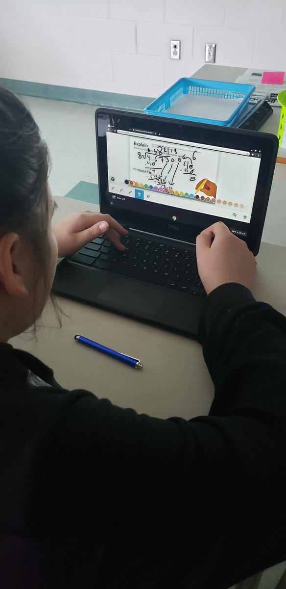 Ms_Hankinson6's tweet photo. Just one of the many ways we use the Edwin and PearDeck in the classroom. @MCSGophers @EdwinClassroom @PearDeck https://t.co/dywnvGMMwD