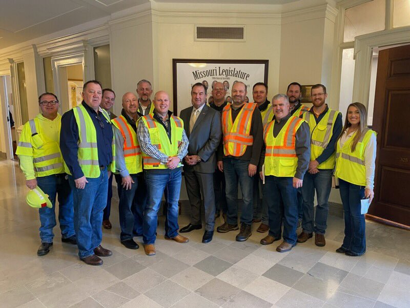 Great visit with <a href="/MoAsphalt/">MO Asphalt</a>.  Thank you for all you do to protect and improve Missouri’s transportation infrastructure.  You help move #MissouriForward making us #MissouriProud.